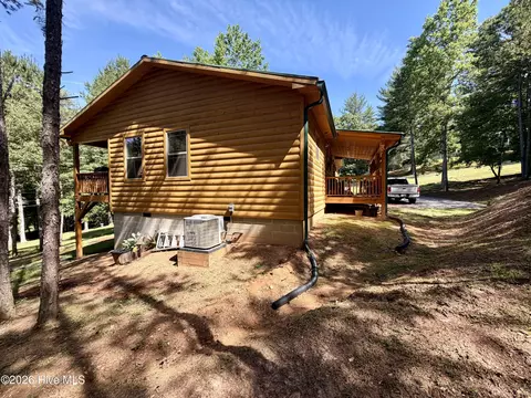 Exterior - 50 Kramers Knob Ln, Murphy, NC 28906 photo 6 of 18