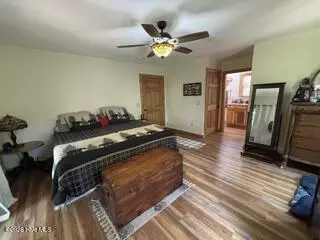 Bedroom - 50 Kramers Knob Ln, Murphy, NC 28906 photo 5 of 7