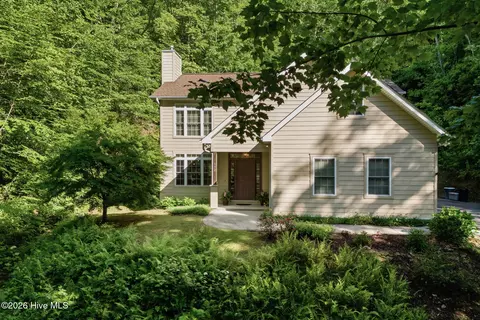 192 Kaiulani Ln, Andrews, NC 28901