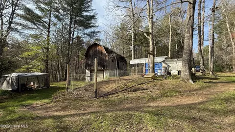 Exterior - 30 Mouse Creek Trl, Murphy, NC 28906 photo 8 of 28