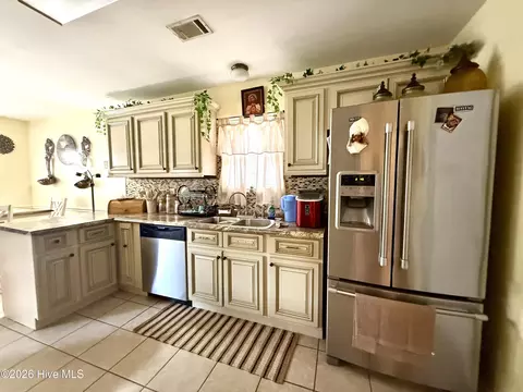 Kitchen - 4672 Crested Butte Rd, Augusta, GA 30909 photo 2 of 3