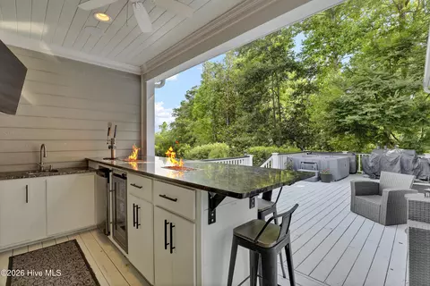 Exterior - 104 Mill Dam Rd, Hampstead, NC 28443 photo 8 of 34