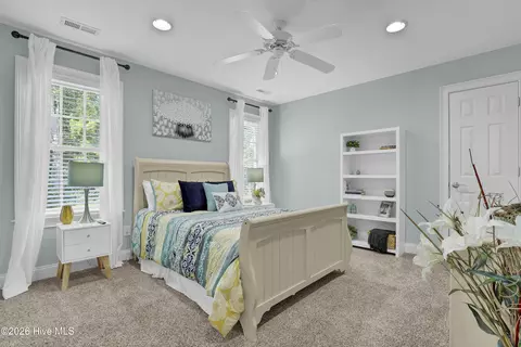 Bedroom - 104 Mill Dam Rd, Hampstead, NC 28443 photo 6 of 9