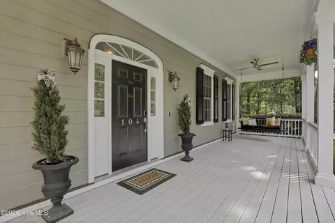 Exterior - 104 Mill Dam Rd, Hampstead, NC 28443 photo 4 of 34