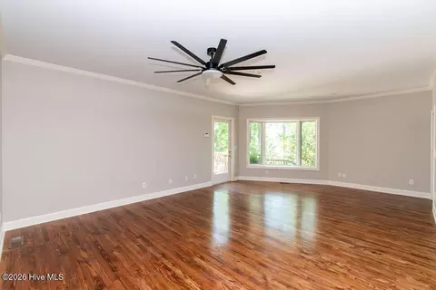 Living - 3951 Hammonds Fry, Evans, GA 30809 photo 8 of 9