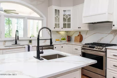 Kitchen - 3951 Hammonds Fry, Evans, GA 30809 photo 6 of 7