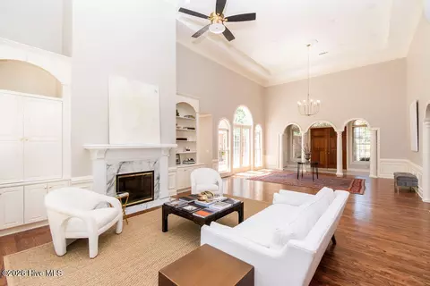 Living - 3951 Hammonds Fry, Evans, GA 30809 photo 4 of 9