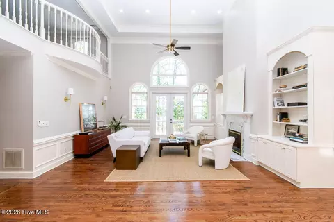 Living - 3951 Hammonds Fry, Evans, GA 30809 photo 2 of 9