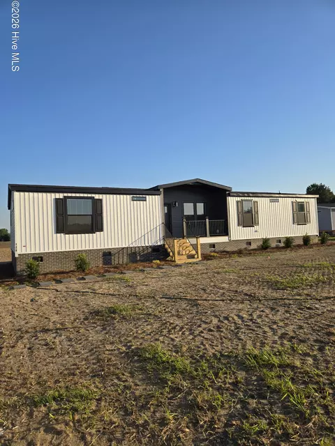 128 Sand Ridge Dr, Beulaville, NC 28518