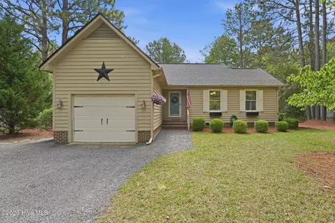 190 Fox Run Rd, Pinehurst, NC 28374