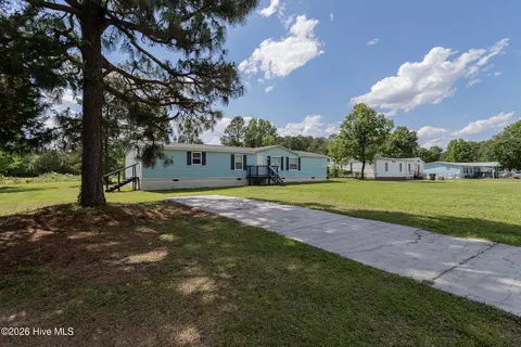 122 Woodbrook Dr, Midway Park, NC 28544