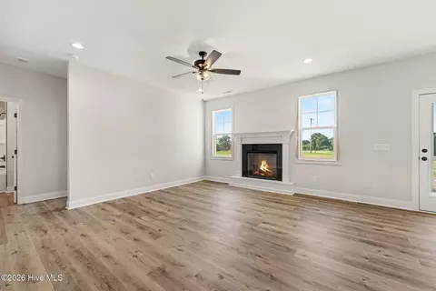 Living - 23 Kizzy Dr, Selma, NC 27576 photo 1 of 2