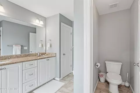 Bath - 1001 Glenhaven Dr, Evans, GA 30809 photo 2 of 2