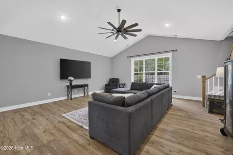 Entry Way - 203 E Frampton Ct, Hampstead, NC 28443 photo 1 of 2