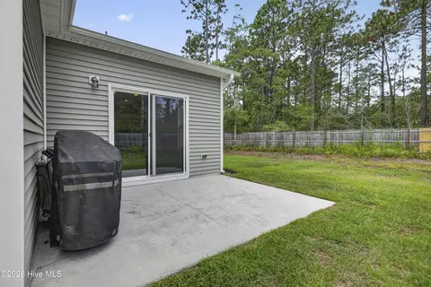 Exterior - 203 E Frampton Ct, Hampstead, NC 28443 photo 3 of 8