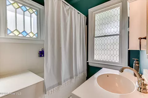 Bath - 210 3rd St, Augusta, GA 30901 photo 2 of 3