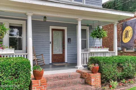 Exterior - 210 3rd St, Augusta, GA 30901 photo 4 of 12