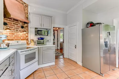 Kitchen - 210 3rd St, Augusta, GA 30901 photo 7 of 8