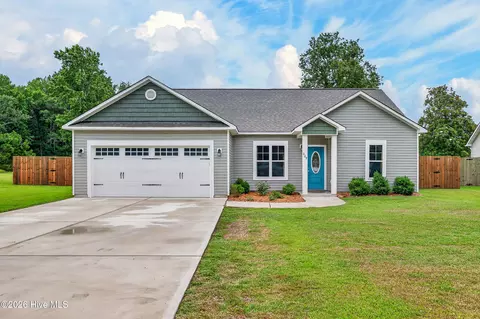 229 Clay Hill Rd, Sneads Ferry, NC 28460