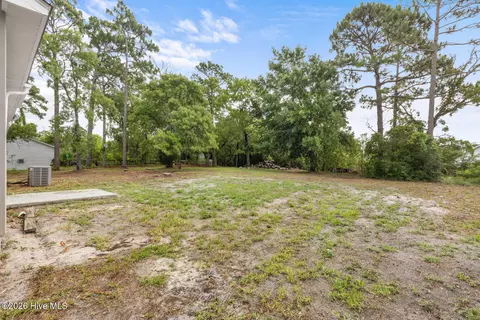 Exterior - 25 Crown Point Rd, Hubert, NC 28539 photo 1 of 1