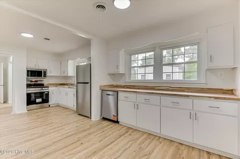 Kitchen - 1506 Halton Rd, Augusta, GA 30909 photo 5 of 5