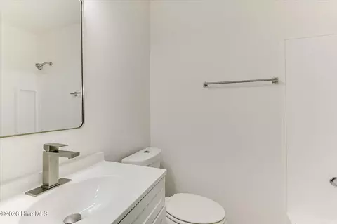 Bath - 1506 Halton Rd, Augusta, GA 30909 photo 5 of 5