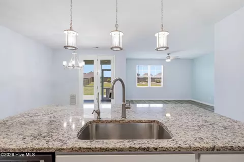 Kitchen - 101 York Ln, Hampstead, NC 28443 photo 6 of 7