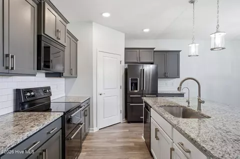 Kitchen - 101 York Ln, Hampstead, NC 28443 photo 1 of 7