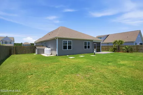 Exterior - 101 York Ln, Hampstead, NC 28443 photo 6 of 12