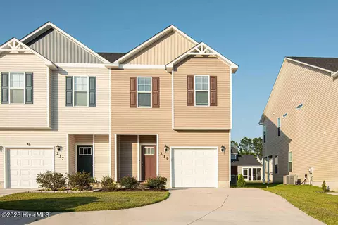 239 Shallowbag Bay Ln, Jacksonville, NC 28546