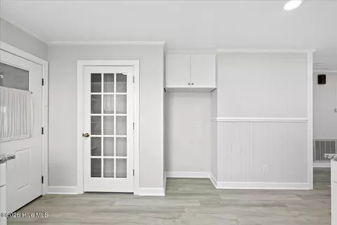 Entry Way - 821 Oberry Rd, Dudley, NC 28333 photo 1 of 1