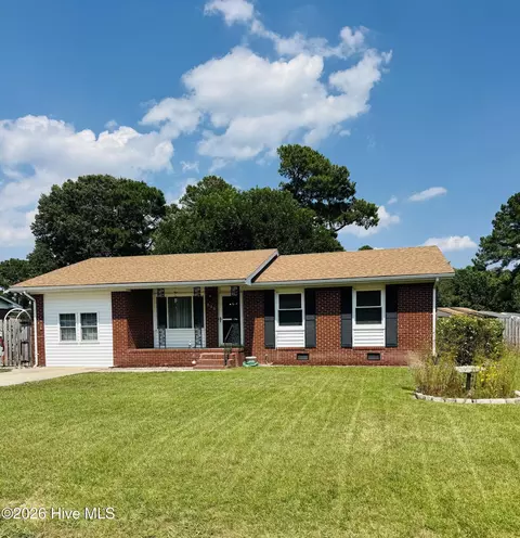 820 Cedar Point Cir, Elizabeth City, NC 27909