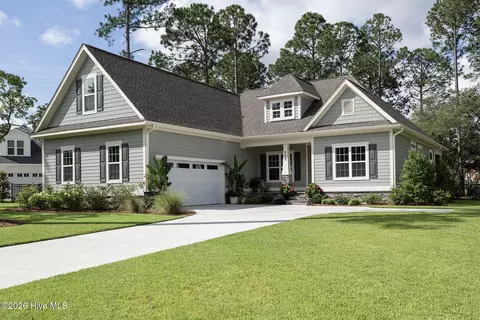698 Breezewood Dr SE, Bolivia, NC 28422