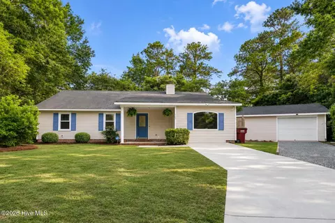 122 Raintree Ct, Wilmington, NC 28411
