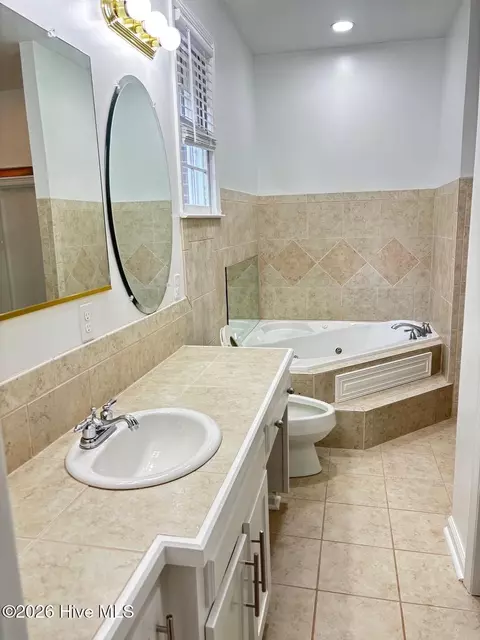Bath - 12 Raintree Pl, Augusta, GA 30909 photo 1 of 7
