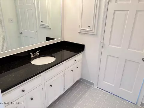Bath - 12 Raintree Pl, Augusta, GA 30909 photo 3 of 7