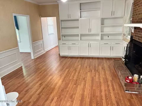Living - 12 Raintree Pl, Augusta, GA 30909 photo 2 of 5