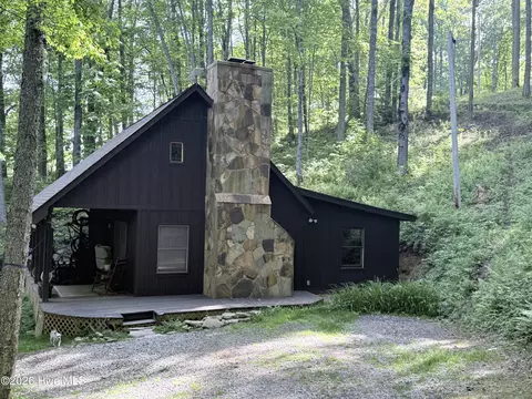 1096 Mount Tabor Rd, Topton, NC 28781