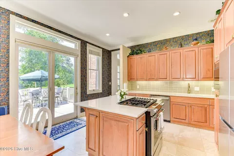 Kitchen - 734 Michaels Crk, Evans, GA 30809 photo 5 of 5