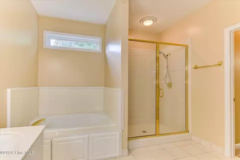 Bath - 1034 Hampstead Pl, Martinez, GA 30907 photo 5 of 5