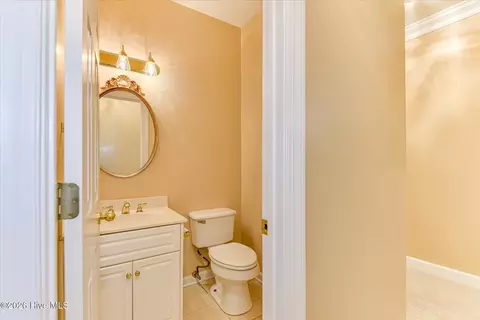 Bath - 1034 Hampstead Pl, Martinez, GA 30907 photo 3 of 5