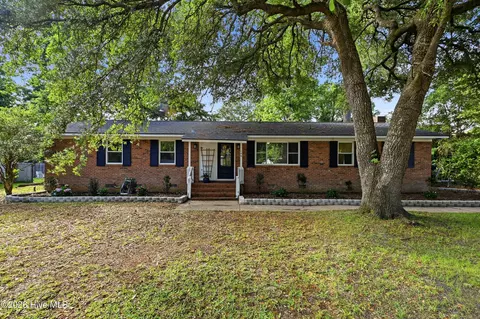 146 E Bedford Rd, Wilmington, NC 28411