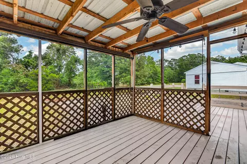 Exterior - 145 Ash Ct, Hubert, NC 28539 photo 2 of 3