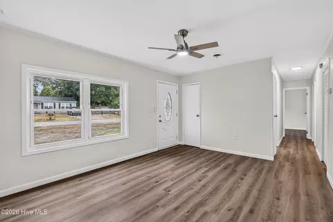 Living - 145 Ash Ct, Hubert, NC 28539 photo 3 of 3