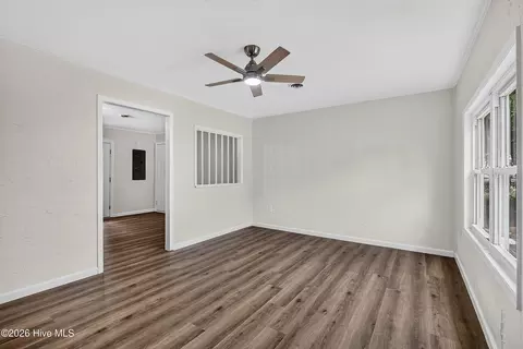 Living - 145 Ash Ct, Hubert, NC 28539 photo 1 of 3