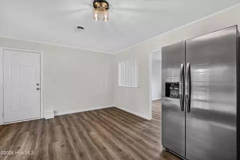 Dining - 145 Ash Ct, Hubert, NC 28539 photo 1 of 1