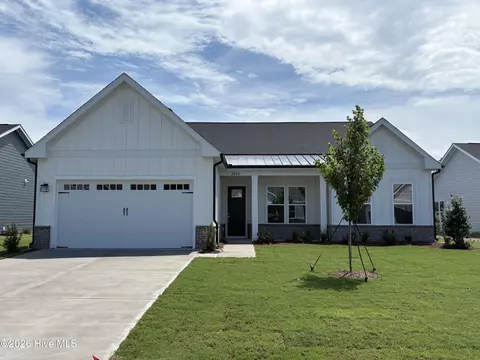 2016 Oakton Dr #13, Southport, NC 28461