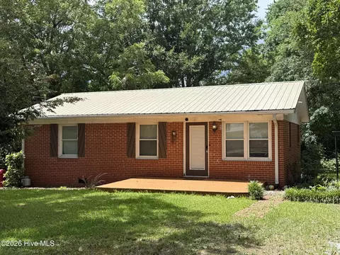 121 Almar St, Tignall, GA 30668