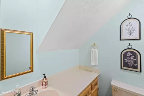 Bath - 415 Bristol Rd, Martinez, GA 30907 photo 1 of 3