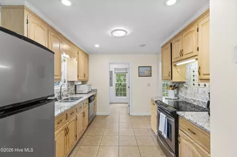 Kitchen - 415 Bristol Rd, Martinez, GA 30907 photo 4 of 4